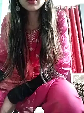 Snapshot of Noor_Darliing chatting on 03/17/25, 09:13 Noor Darliing online show from 03/17/25, 09:13