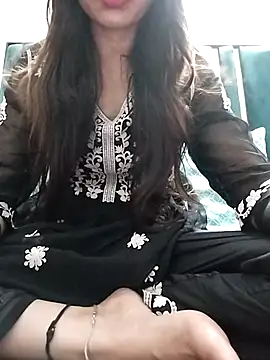 Snapshot of Noor_Darliing chatting on 09/16/25, 03:13 Noor Darliing online show from 09/16/25, 03:13