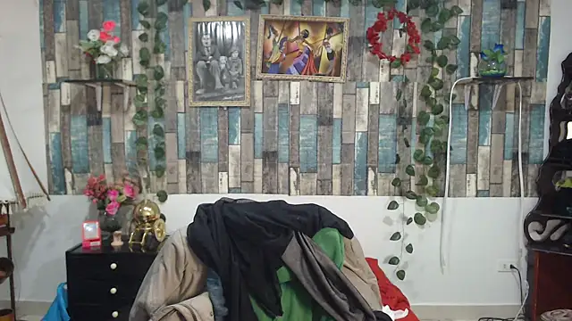 KarimaSarabe online show from 09/25/25, 09:29