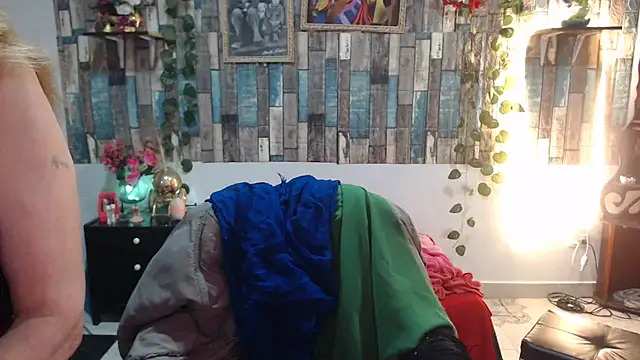 KarimaSarabe online show from 09/27/25, 08:03