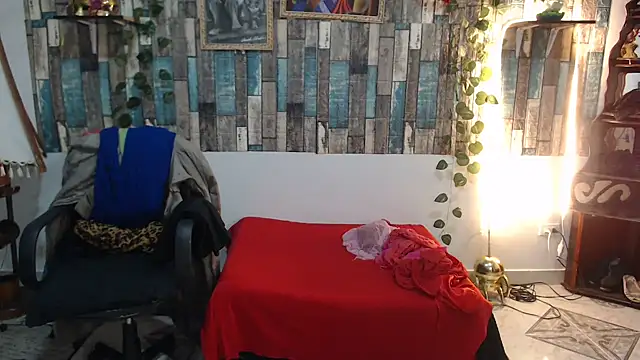 KarimaSarabe online show from 10/04/25, 09:02