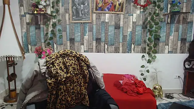 KarimaSarabe online show from 10/06/25, 09:01