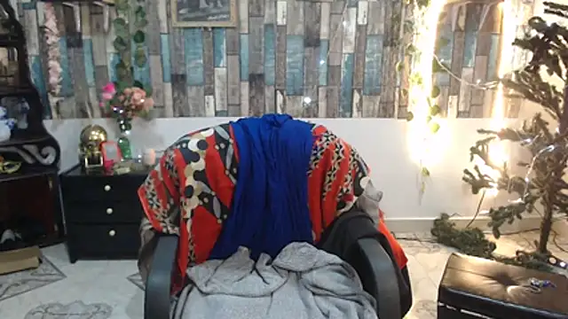 KarimaSarabe online show from 12/02/25, 10:05