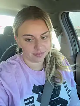 nicolesugarr online show from 11/06/25, 07:04