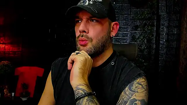 Snapshot of LexXHardy chatting on 10/25/25, 01:13 LexXHardy online show from 10/25/25, 01:13