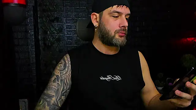 Snapshot of LexXHardy chatting on 11/18/25, 11:14 LexXHardy online show from 11/18/25, 11:14