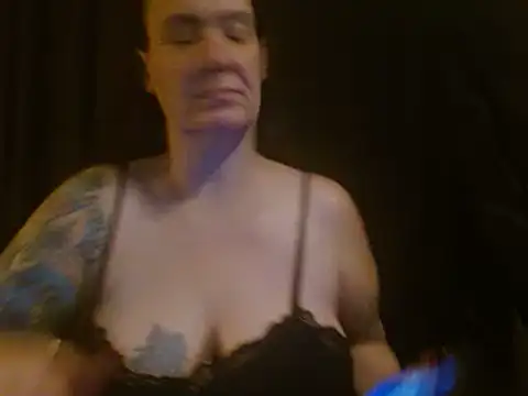 Snapshot of SimoneMoore chatting on 11/02/25, 06:27 SimoneMoore online show from 11/02/25, 06:27