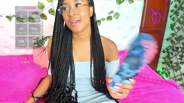 Andrea Williams24 online show from 01/28/25, 03:14