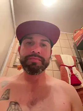 Snapshot of hotraillX chatting on 02/23/25, 05:12 hotraillX online show from 02/23/25, 05:12