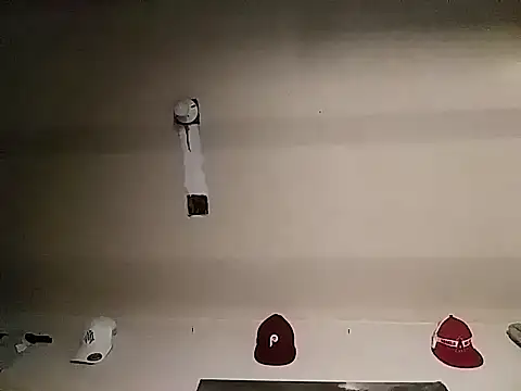 Snapshot of hotraillX chatting on 03/05/25, 04:35 hotraillX online show from 03/05/25, 04:35