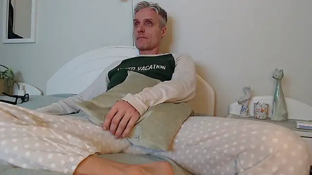 StrongBill online show from 02/02/25, 03:17