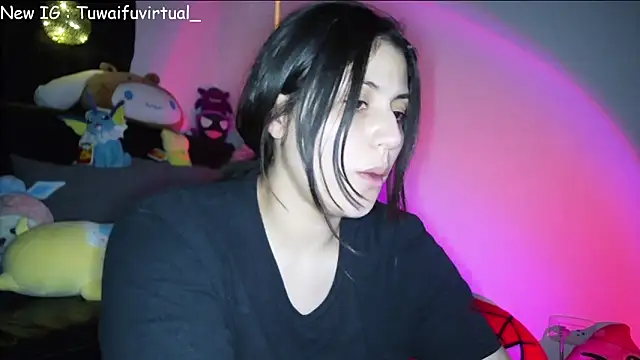 TuWaifuVirtual1 online show from 11/28/25, 11:18