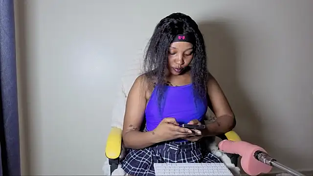 Snapshot of sexycabdy chatting on 12/02/25, 02:56 sexycabdy online show from 12/02/25, 02:56