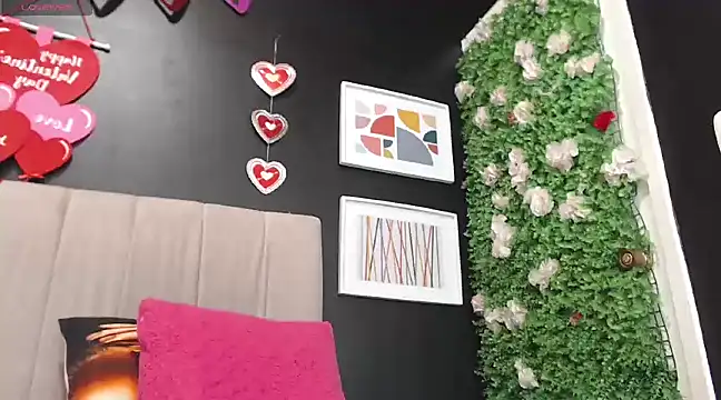 Snapshot of AngelitaWild_ chatting on 02/18/25, 11:52 AngelitaWild  online show from 02/18/25, 11:52