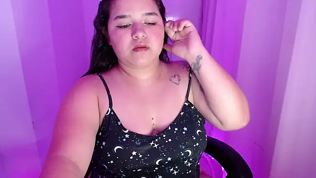 Snapshot of AngelitaWild_ chatting on 09/23/25, 03:42 AngelitaWild  online show from 09/23/25, 03:42