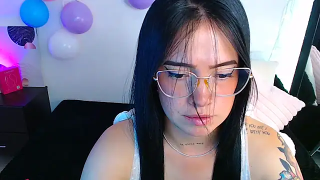 Isa Maiden1 online show from 04/04/26, 05:21