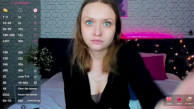 Snapshot of Linda_Bryant chatting on 12/06/24, 04:03 Linda Bryant online show from 12/06/24, 04:03