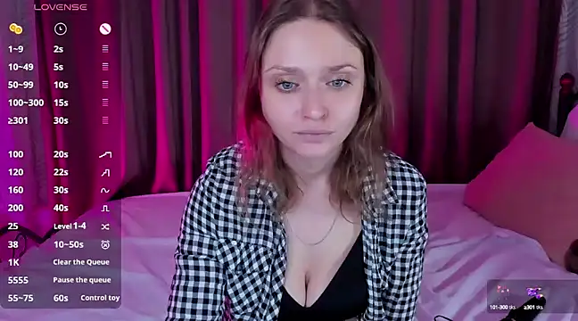 Snapshot of Linda_Bryant chatting on 12/07/24, 03:58 Linda Bryant online show from 12/07/24, 03:58