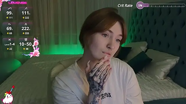 Snapshot of _Chlo__e chatting on 01/29/25, 10:11 Chlo e online show from 01/29/25, 10:11