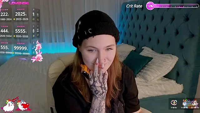 Snapshot of _Chlo__e chatting on 02/03/25, 05:18 Chlo e online show from 02/03/25, 05:18