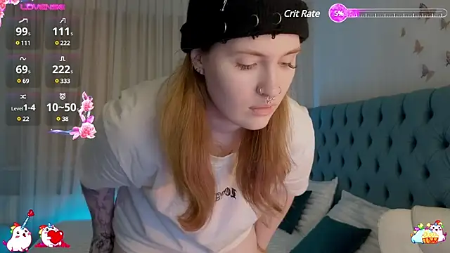 Snapshot of _Chlo__e chatting on 02/03/25, 10:21 Chlo e online show from 02/03/25, 10:21