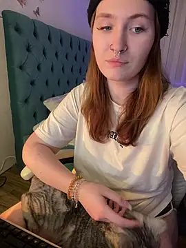 Snapshot of _Chlo__e chatting on 02/04/25, 04:26 Chlo e online show from 02/04/25, 04:26