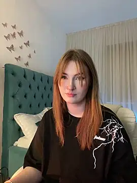 Snapshot of _Chlo__e chatting on 02/16/25, 01:03 Chlo e online show from 02/16/25, 01:03