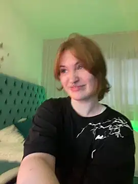 Snapshot of _Chlo__e chatting on 03/07/25, 05:08 Chlo e online show from 03/07/25, 05:08