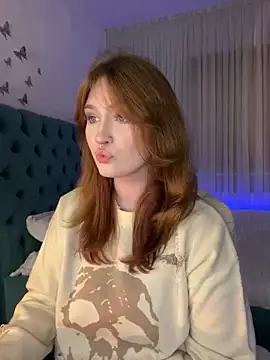 Snapshot of _Chlo__e chatting on 03/20/25, 09:56 Chlo e online show from 03/20/25, 09:56