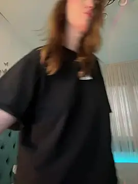 Snapshot of _Chlo__e chatting on 03/23/25, 05:21 Chlo e online show from 03/23/25, 05:21