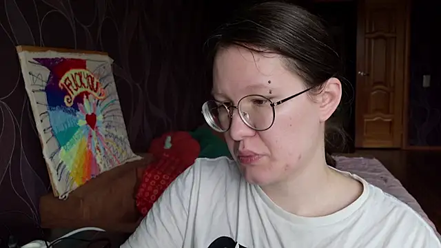 Snapshot of MiriamOr chatting on 11/01/25, 07:54 MiriamOr online show from 11/01/25, 07:54