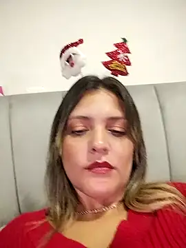 Snapshot of Mia_Hampton chatting on 12/24/24, 10:17 Mia Hampton online show from 12/24/24, 10:17