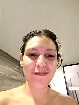 Snapshot of Mia_Hampton chatting on 02/15/25, 11:14 Mia Hampton online show from 02/15/25, 11:14