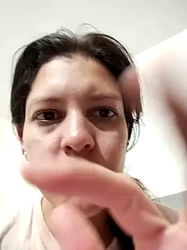 Snapshot of Mia_Hampton chatting on 03/07/25, 12:56 Mia Hampton online show from 03/07/25, 12:56