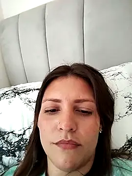 Snapshot of Mia_Hampton chatting on 03/21/25, 09:12 Mia Hampton online show from 03/21/25, 09:12