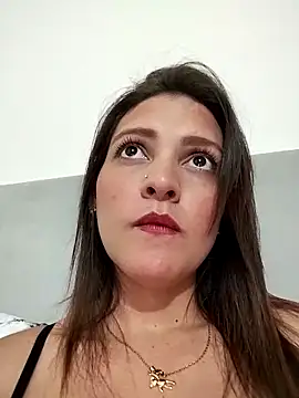 Snapshot of Mia_Hampton chatting on 03/22/25, 10:59 Mia Hampton online show from 03/22/25, 10:59