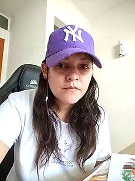 Mia Hampton online show from 03/28/26, 04:50