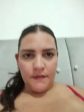 Mia Hampton online show from 07/04/26, 10:16