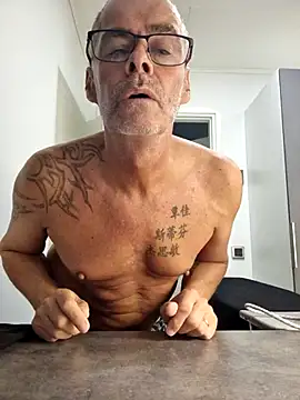 DarrenSullivanSlut online show from 09/17/25, 10:39