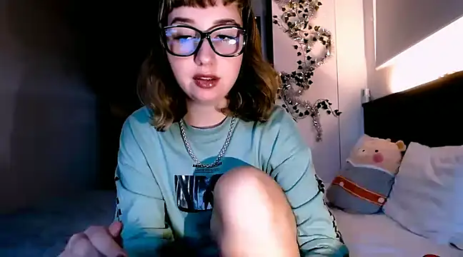 Cosmo Riri online show from 12/29/24, 04:38