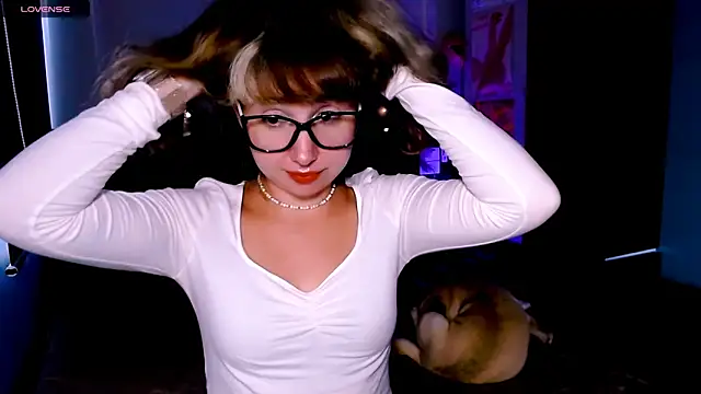 Cosmo Riri online show from 09/20/25, 04:13