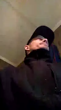 Snapshot of KBONE36 chatting on 12/17/24, 12:45 KBONE36 online show from 12/17/24, 12:45