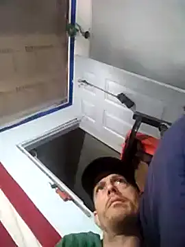 Snapshot of KBONE36 chatting on 12/17/24, 01:05 KBONE36 online show from 12/17/24, 01:05