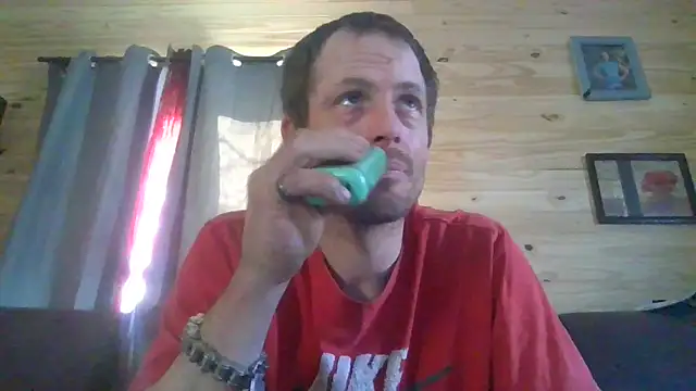 Snapshot of KBONE36 chatting on 03/09/25, 09:57 KBONE36 online show from 03/09/25, 09:57