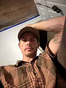 Snapshot of KBONE36 chatting on 09/29/25, 12:05 KBONE36 online show from 09/29/25, 12:05