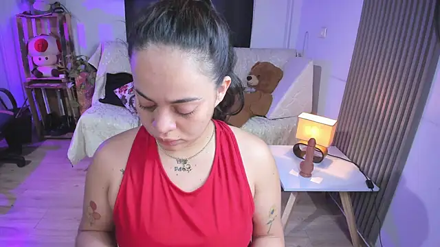 Cuttiealice online show from 02/11/25, 12:27