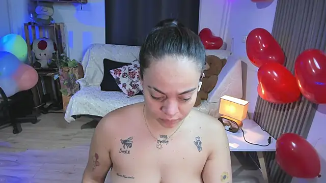 Cuttiealice online show from 02/16/25, 12:43