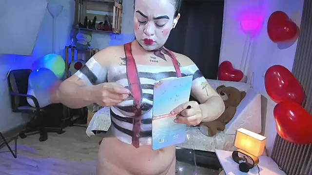 Cuttiealice online show from 02/16/25, 03:48