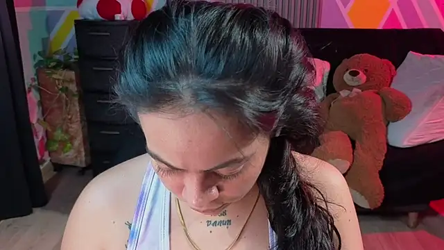 Cuttiealice online show from 09/14/25, 11:04