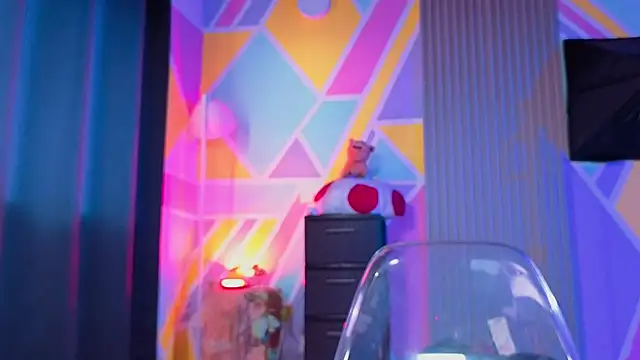 Cuttiealice online show from 10/23/25, 12:26